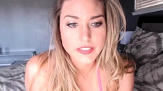 Blonde amateur webcam teen dancing naked